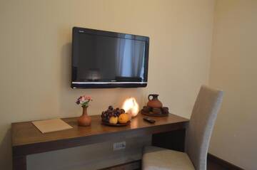 Фото номера Двухместный номер с 1 кроватью Отель Tufenkian Avan Dzoraget Hotel г. Дзорагет 5